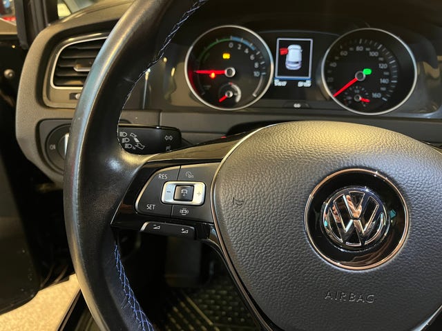 2019 VOLKSWAGEN GOLF - 21