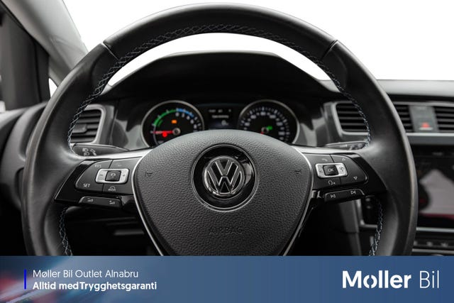 2018 VOLKSWAGEN GOLF - 21
