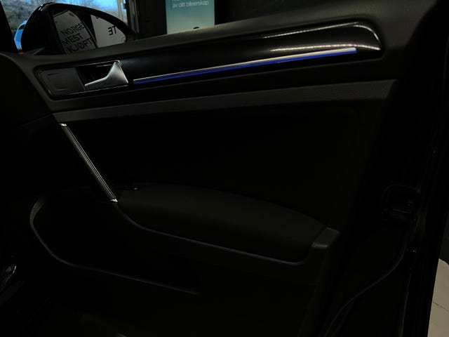 2015 VOLKSWAGEN GOLF - 31