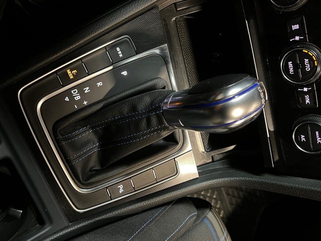 2015 VOLKSWAGEN GOLF - 46