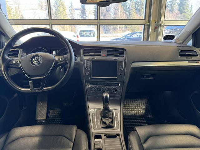 2015 VOLKSWAGEN GOLF - 15
