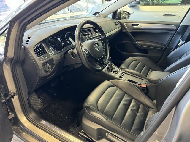 2015 VOLKSWAGEN GOLF - 11