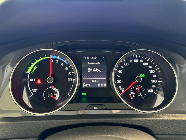 2015 VOLKSWAGEN GOLF - 20