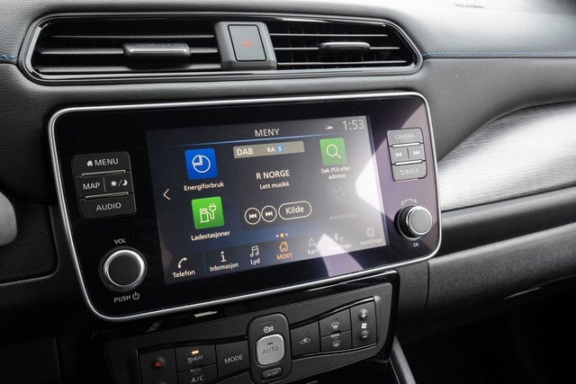 2020 NISSAN LEAF - 22