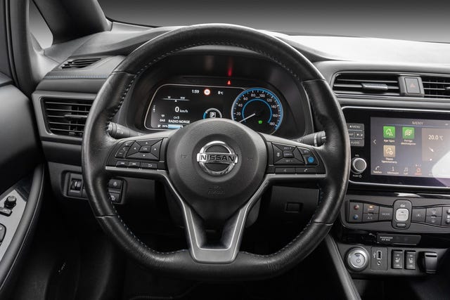 2020 NISSAN LEAF - 15