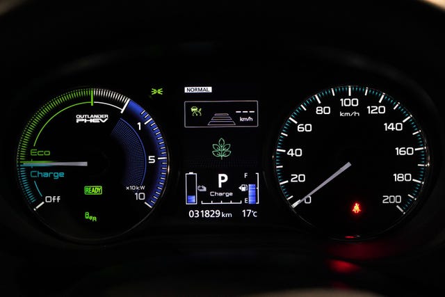2020 MITSUBISHI OUTLANDER - 50