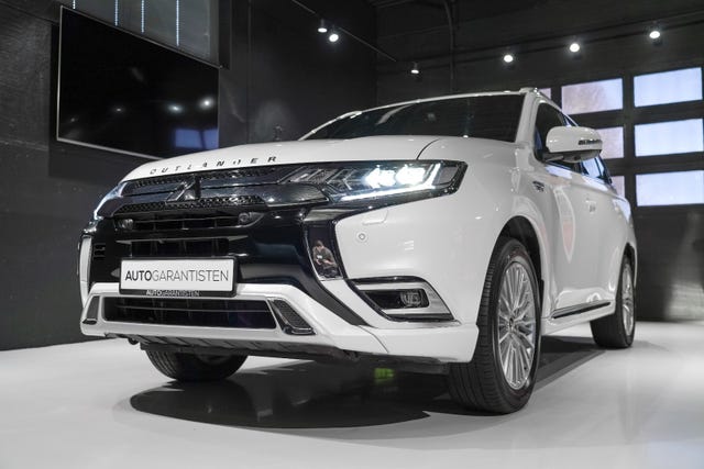 2020 MITSUBISHI OUTLANDER - 18