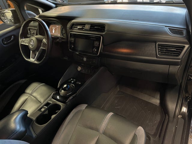 SJNFAAZE1U0022470 2018 NISSAN LEAF-5