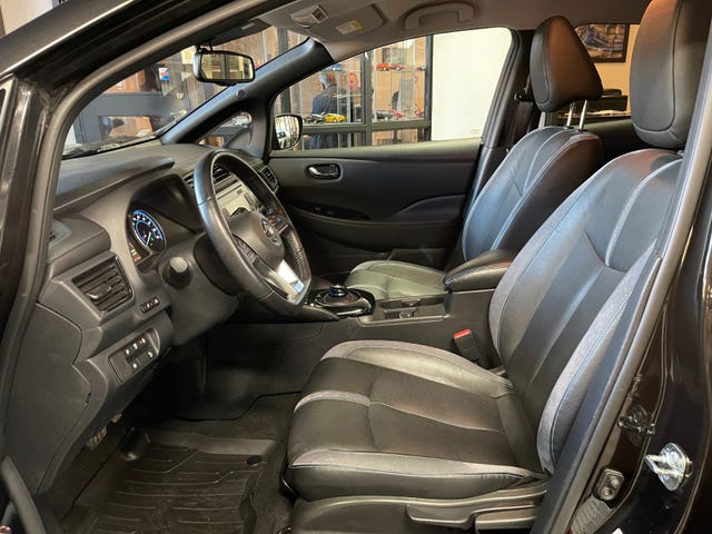 2018 NISSAN LEAF - 8