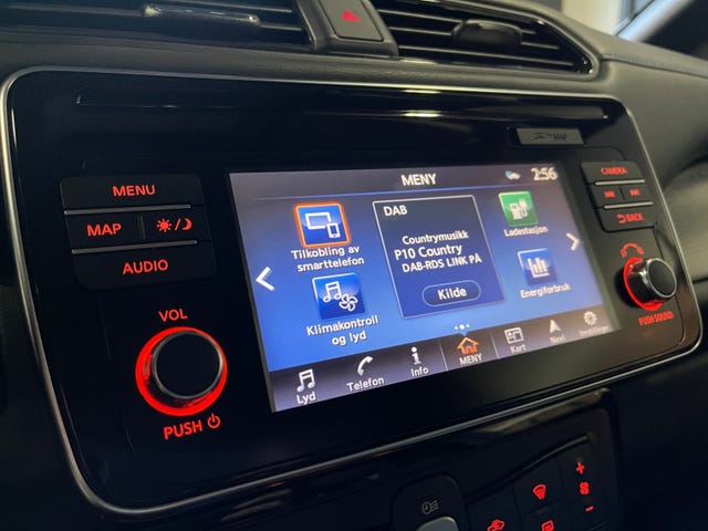 2018 NISSAN LEAF - 16