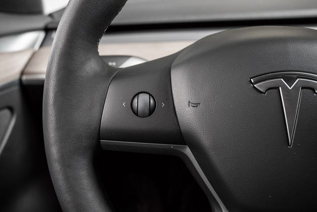 2022 TESLA MODEL 3 - 17