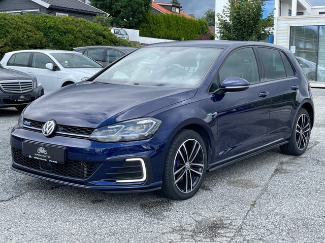 WVWZZZAUZJW811786 2018 VOLKSWAGEN GOLF-2