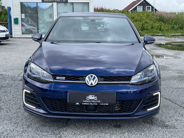 WVWZZZAUZJW811786 2018 VOLKSWAGEN GOLF-1