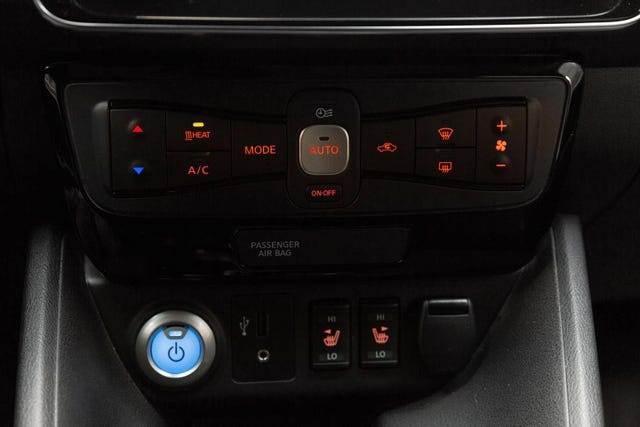 2018 NISSAN LEAF - 21