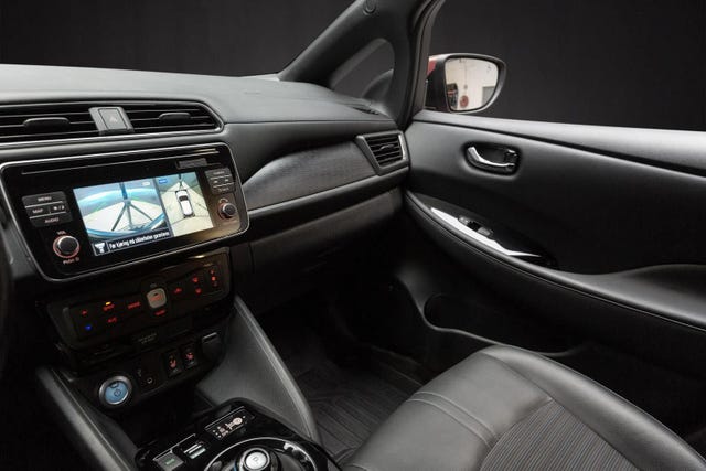 2018 NISSAN LEAF - 19