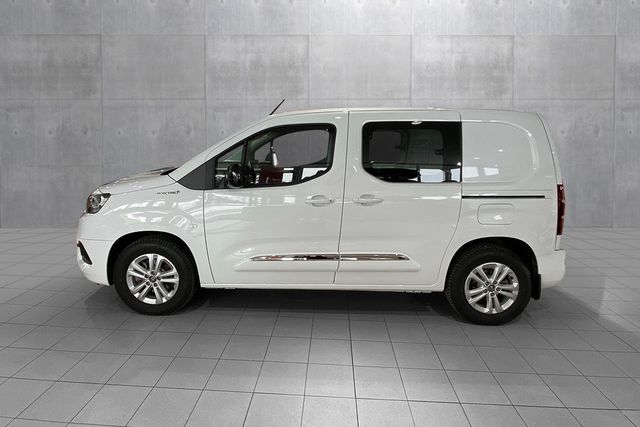 YAREAZKXZGJ033620 2023 TOYOTA PROACE CITY-2