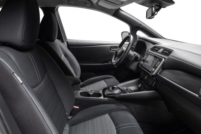 2020 NISSAN LEAF - 26