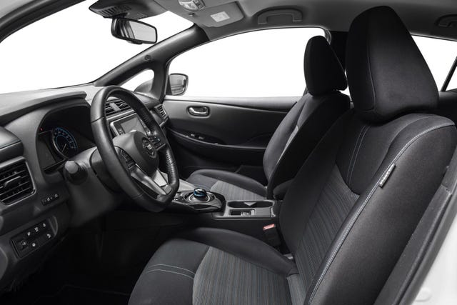 2020 NISSAN LEAF - 10