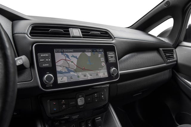 2020 NISSAN LEAF - 20