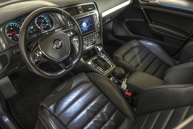 2015 VOLKSWAGEN GOLF - 10