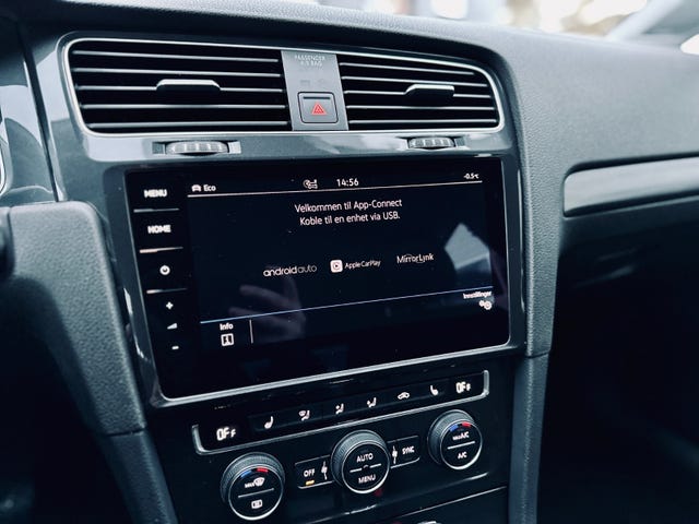 2019 VOLKSWAGEN GOLF - 20