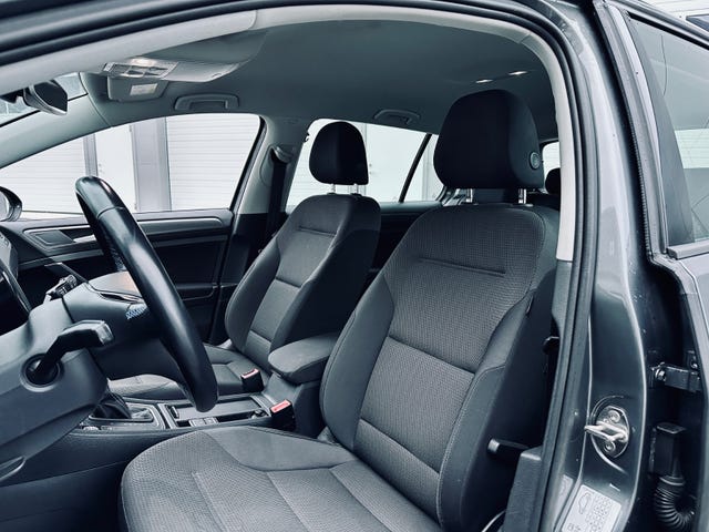 2019 VOLKSWAGEN GOLF - 24