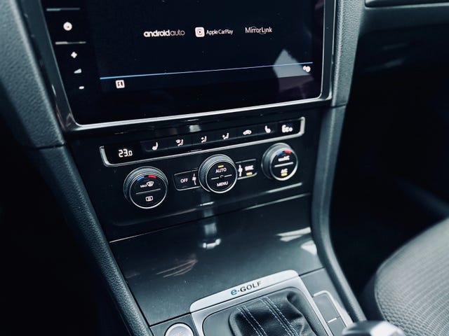 2019 VOLKSWAGEN GOLF - 22