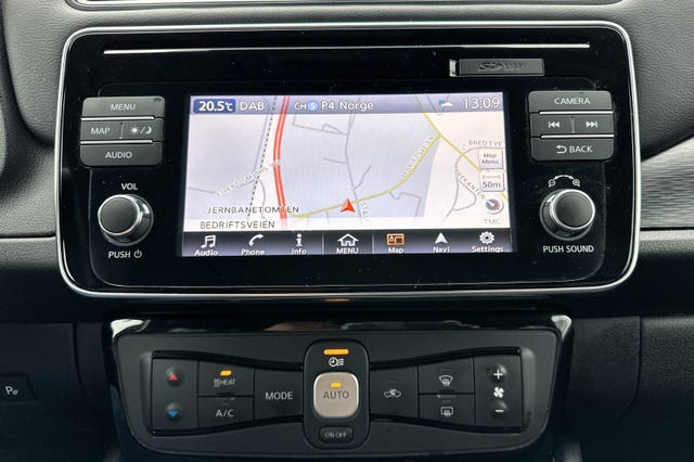 2018 NISSAN LEAF - 22