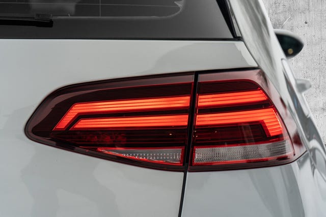 2018 VOLKSWAGEN GOLF - 20