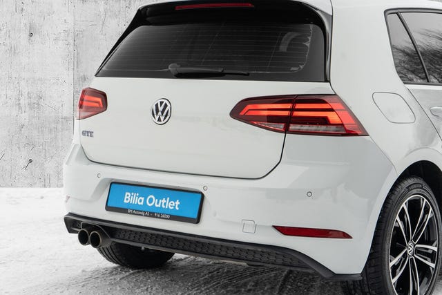 WVWZZZAUZJW801039 2018 VOLKSWAGEN GOLF-3