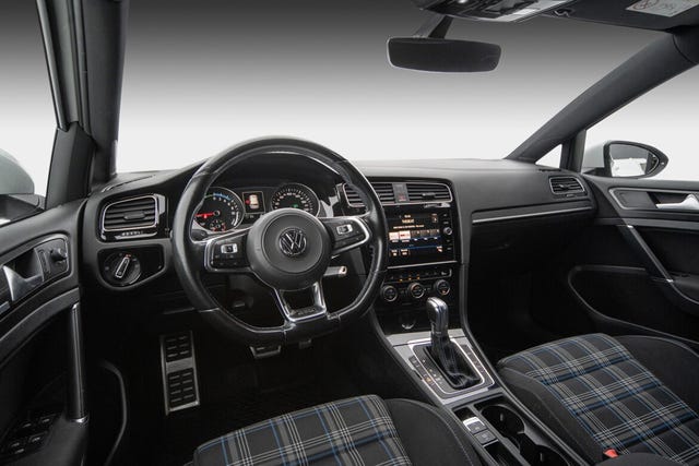2018 VOLKSWAGEN GOLF - 11