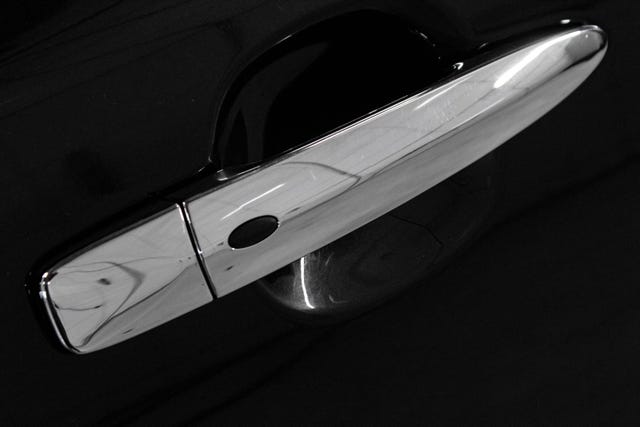2018 NISSAN LEAF - 10
