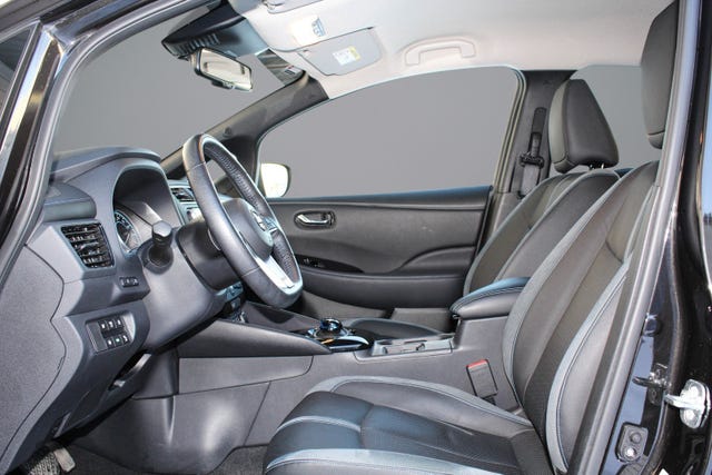 2018 NISSAN LEAF - 15