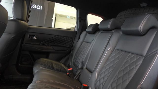 2020 MITSUBISHI OUTLANDER - 28