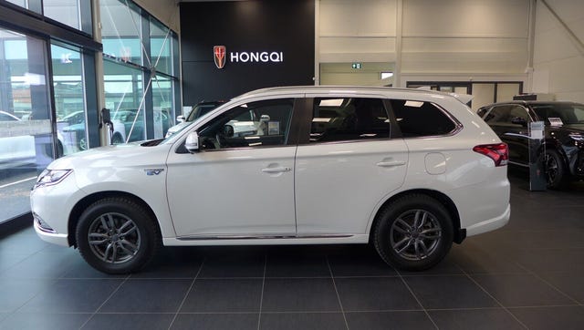 JMBXDGG3WLZ021649 2020 MITSUBISHI OUTLANDER-1