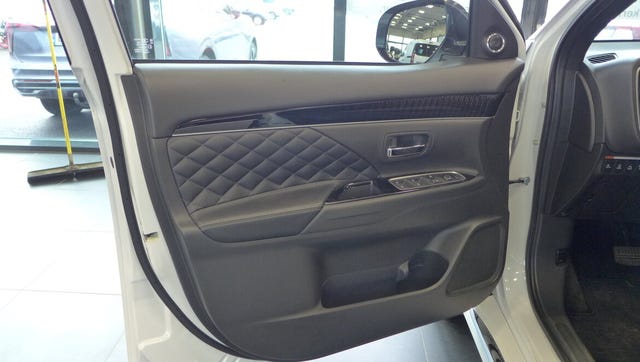 2020 MITSUBISHI OUTLANDER - 9