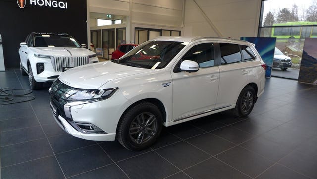 JMBXDGG3WLZ021649 2020 MITSUBISHI OUTLANDER-0