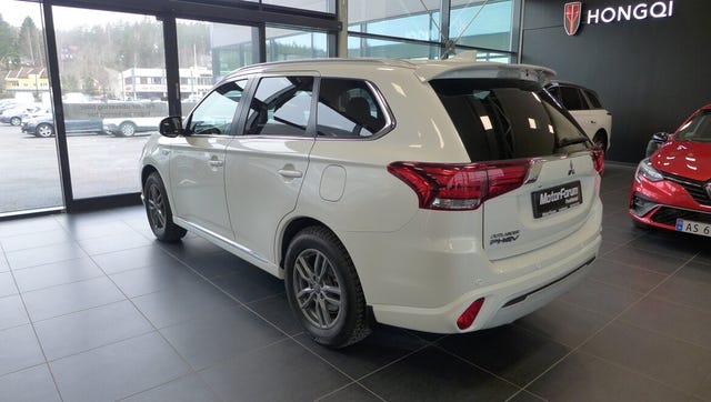 JMBXDGG3WLZ021649 2020 MITSUBISHI OUTLANDER-2