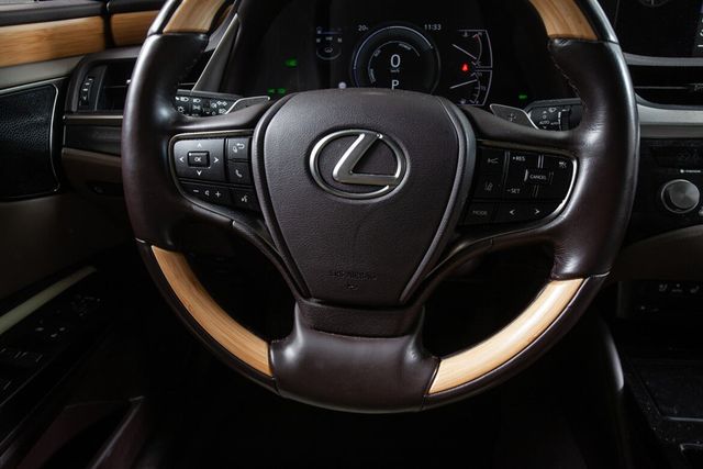 2021 LEXUS ES - 12