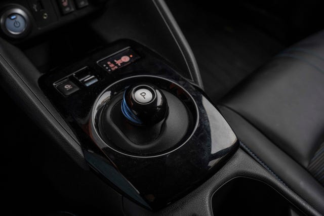 2018 NISSAN LEAF - 15
