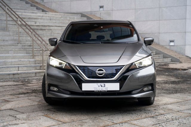 SJNFAAZE1U0033025 2018 NISSAN LEAF-3