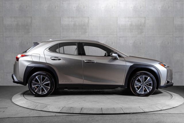 2020 LEXUS UX - 6