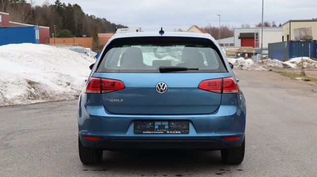 2015 VOLKSWAGEN GOLF - 8