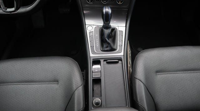 2015 VOLKSWAGEN GOLF - 25