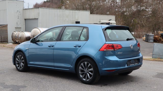 2015 VOLKSWAGEN GOLF - 7