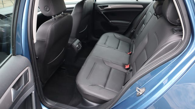 2015 VOLKSWAGEN GOLF - 34