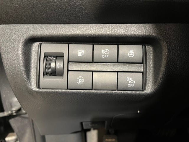 2021 NISSAN LEAF - 10