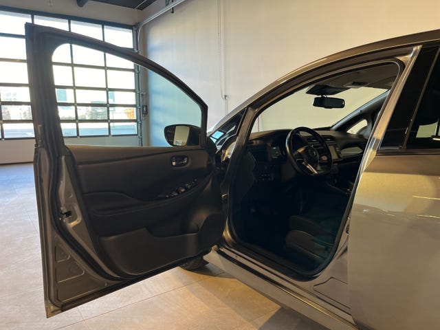 2021 NISSAN LEAF - 8
