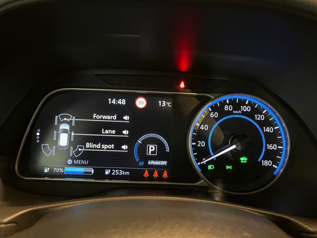 2021 NISSAN LEAF - 19