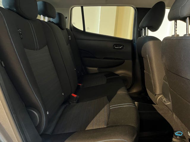 2021 NISSAN LEAF - 34